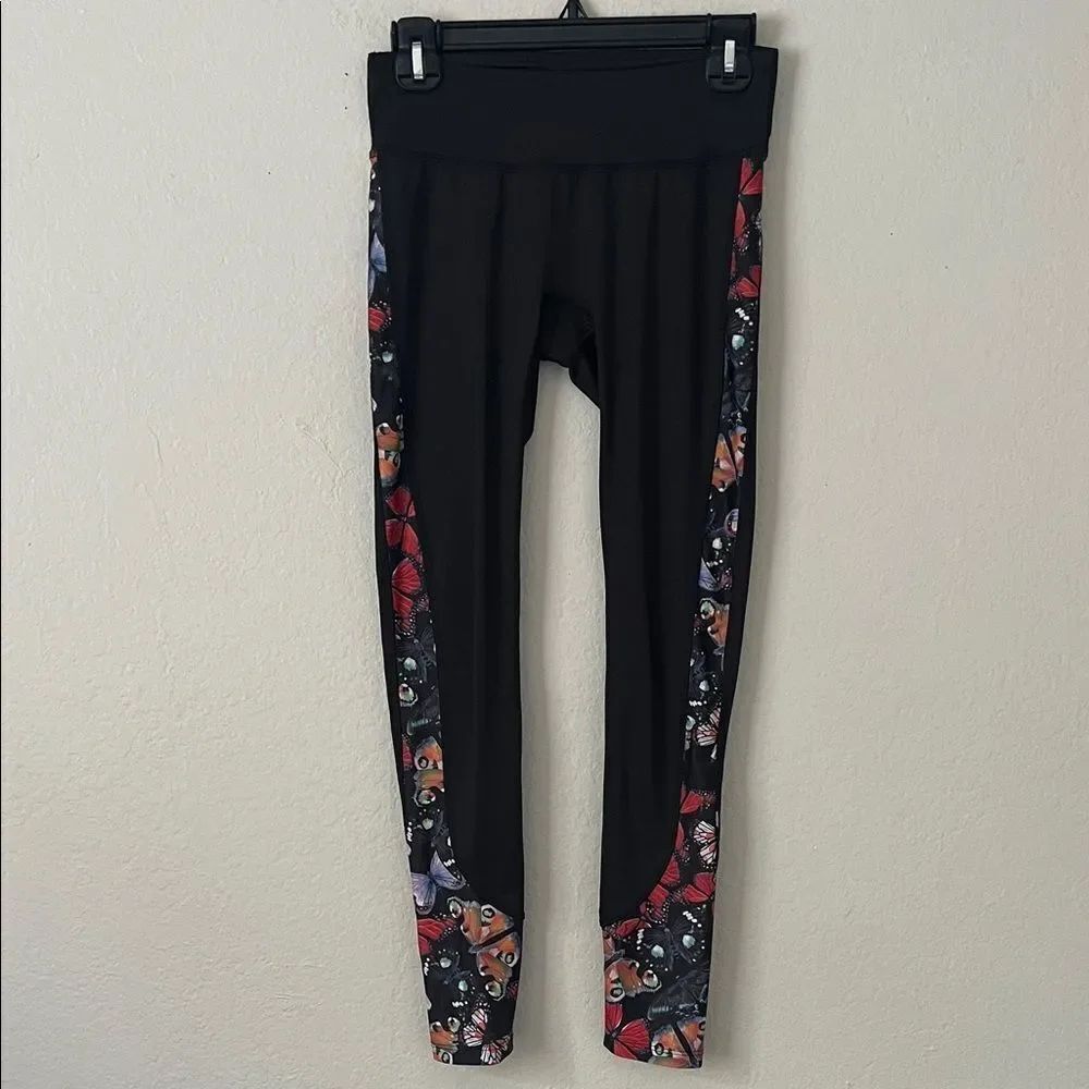 Prismsport Mobility Leggings in Black with Buffterflies in Size S